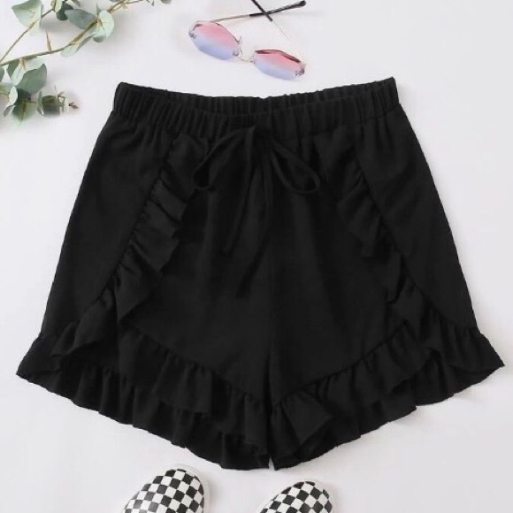 SHEIN Pants - NWT Shein tie front ruffle trim wrap shorts